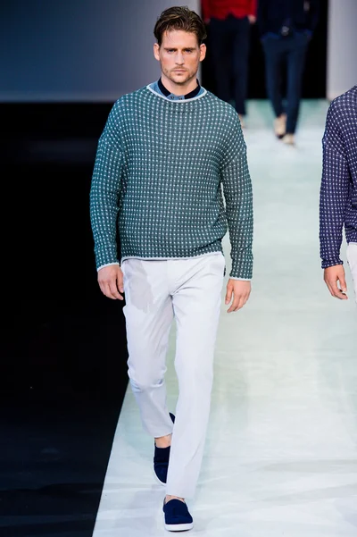 Look 24